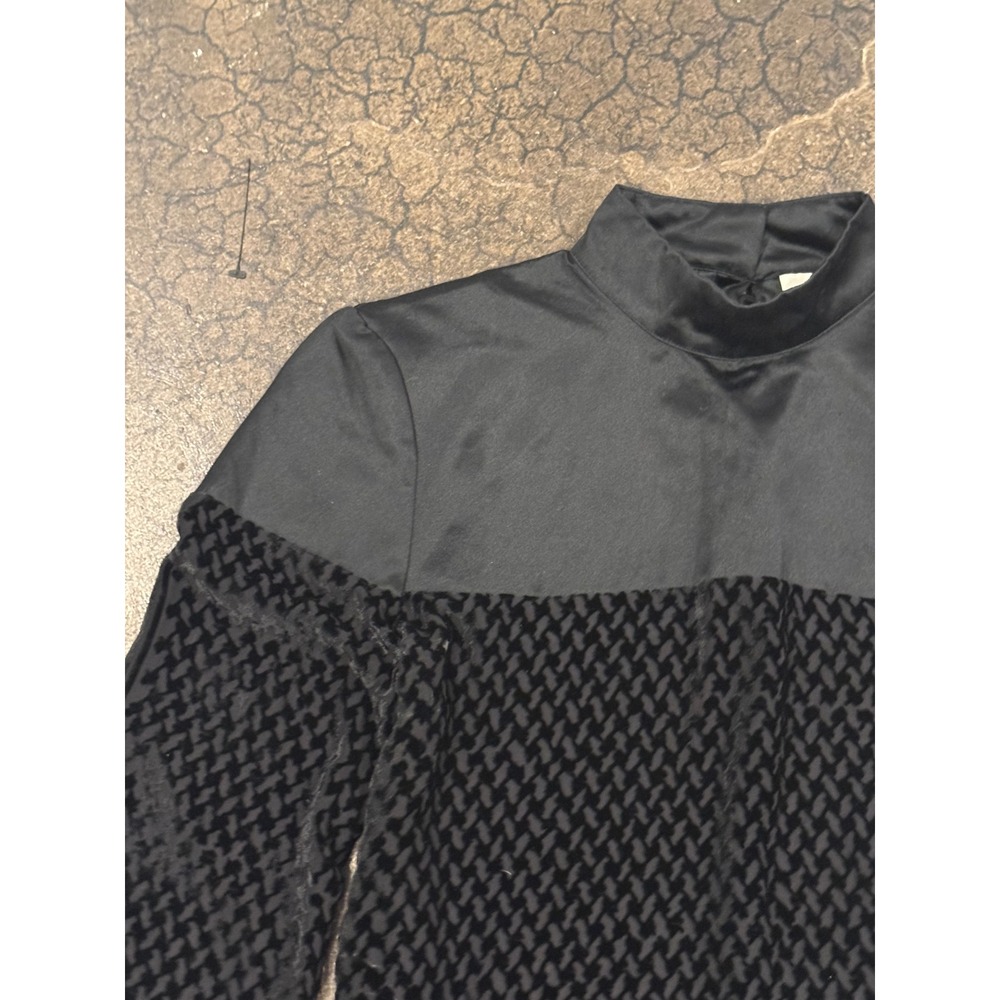 Cecilie Copenhagen Black Velvet Textured Top Mock Neck Long Sleeve Blouse - Picture 4 of 10